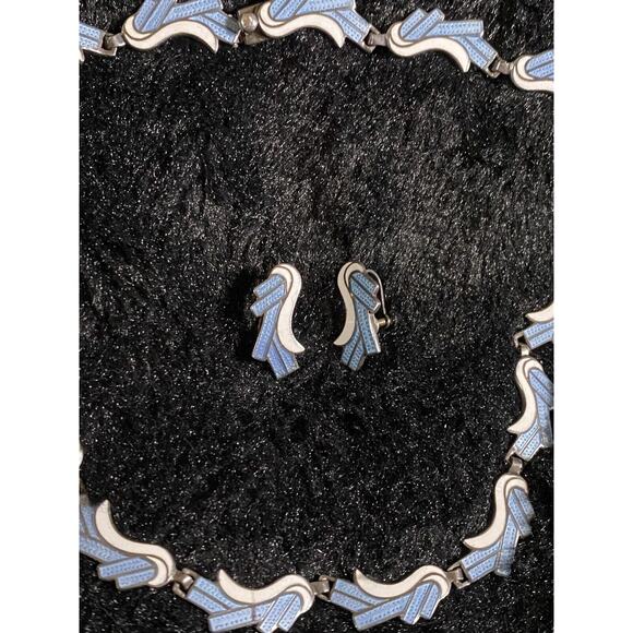 Vintage Margot De Taxco Silver Blue and White Enamel Necklace and Earring set - Picture 12 of 13